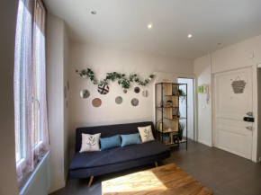 C039-APPARTEMENt LUMINEUX AU SUQUET POUR 3 PERSONNES